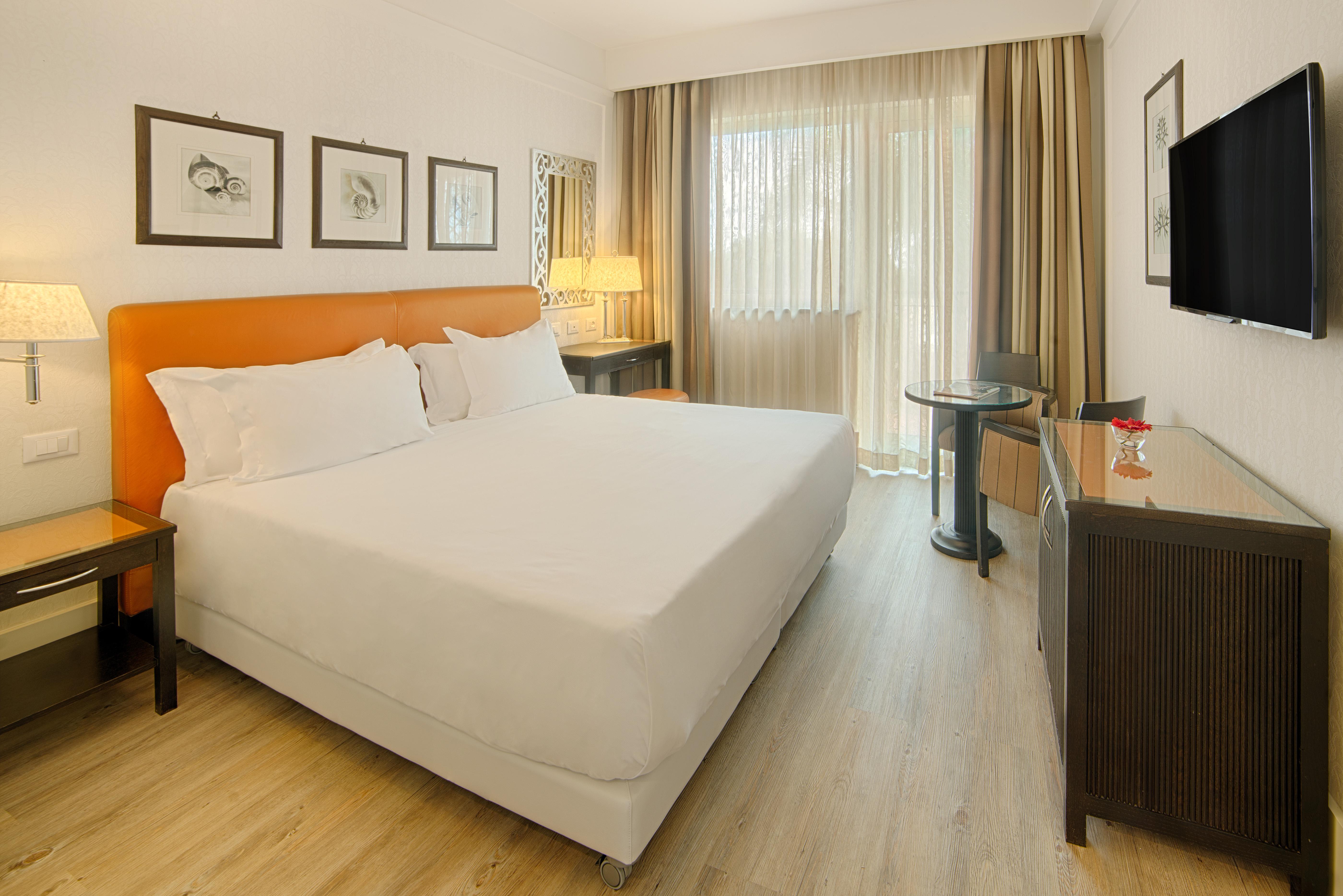 Hotel NH Catania Parco degli Aragonesi Esterno foto