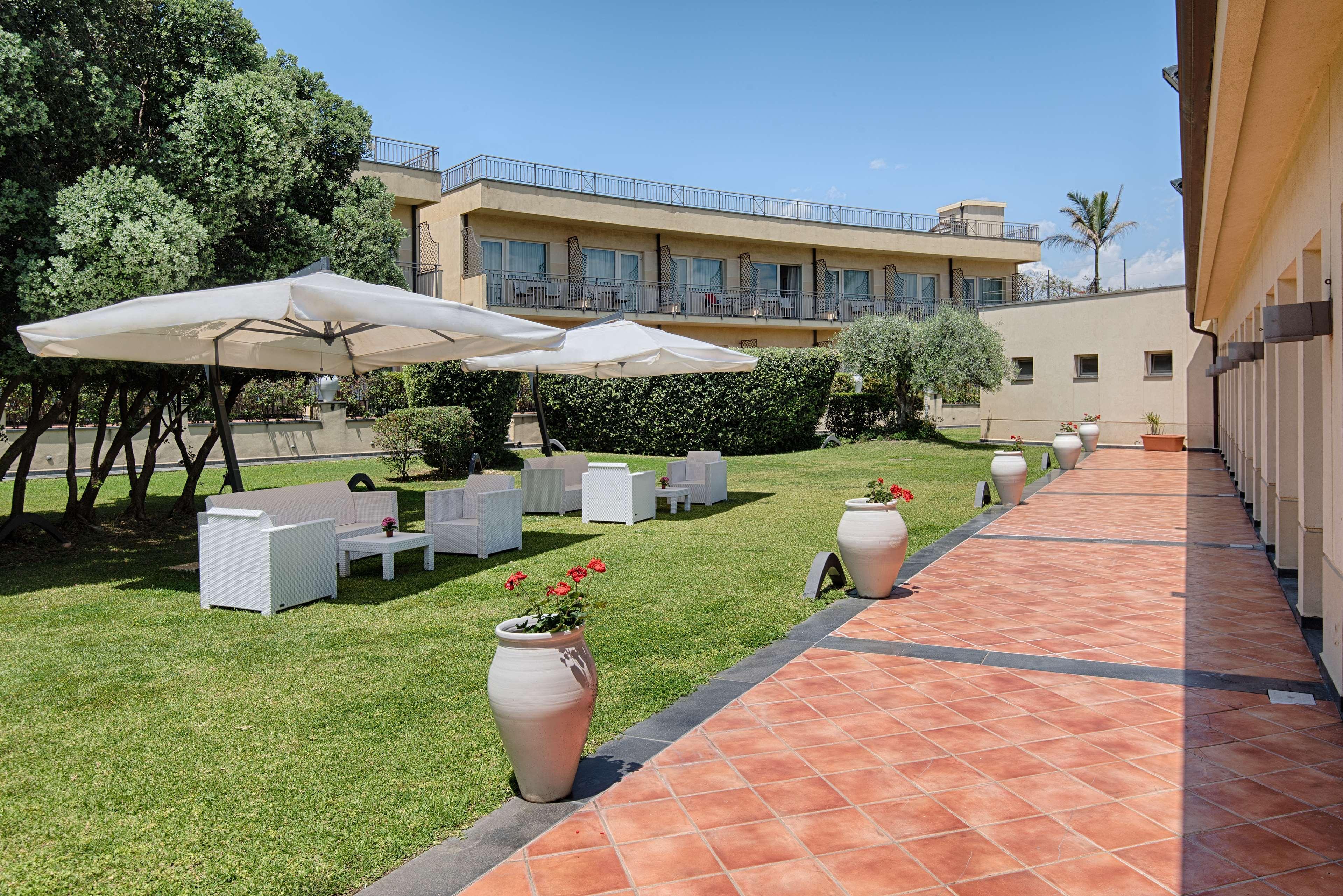 Hotel NH Catania Parco degli Aragonesi Esterno foto