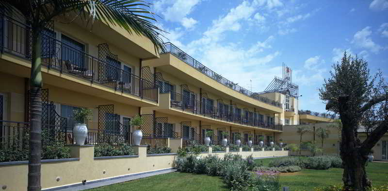 Hotel NH Catania Parco degli Aragonesi Esterno foto